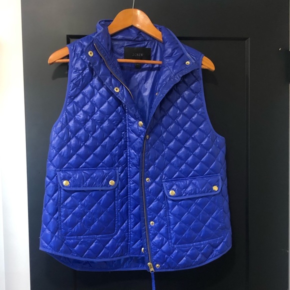 J Crew light weight puffy vest. Size Large